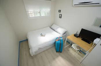 Leo Guesthouse Hongdae 2 Hostel Seoul Bagian luar foto